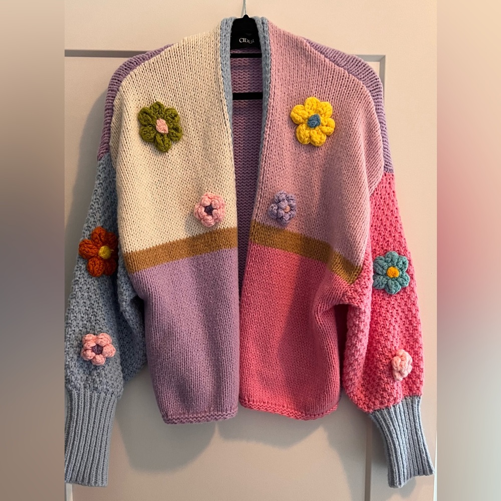 Cider Floral Cardigan Pastels in size Medium